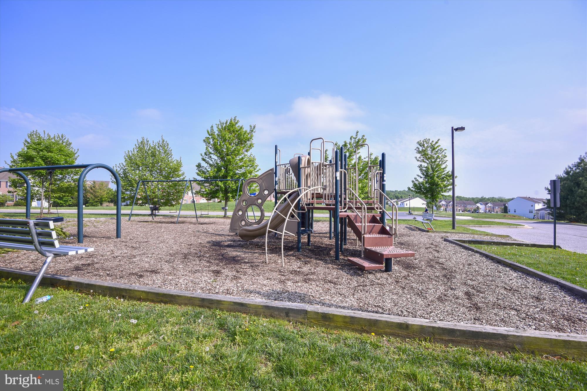 EMERALD HILLS - Residential