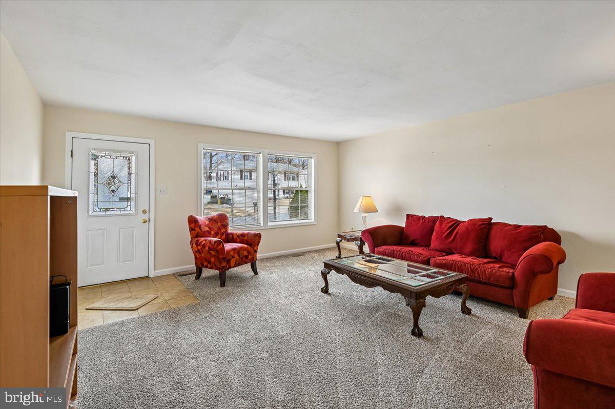 FOUR SEASONS ESTATES - Residential