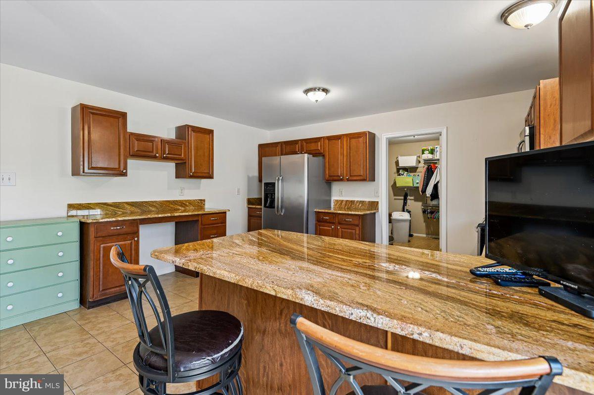 FOUR SEASONS ESTATES - Residential