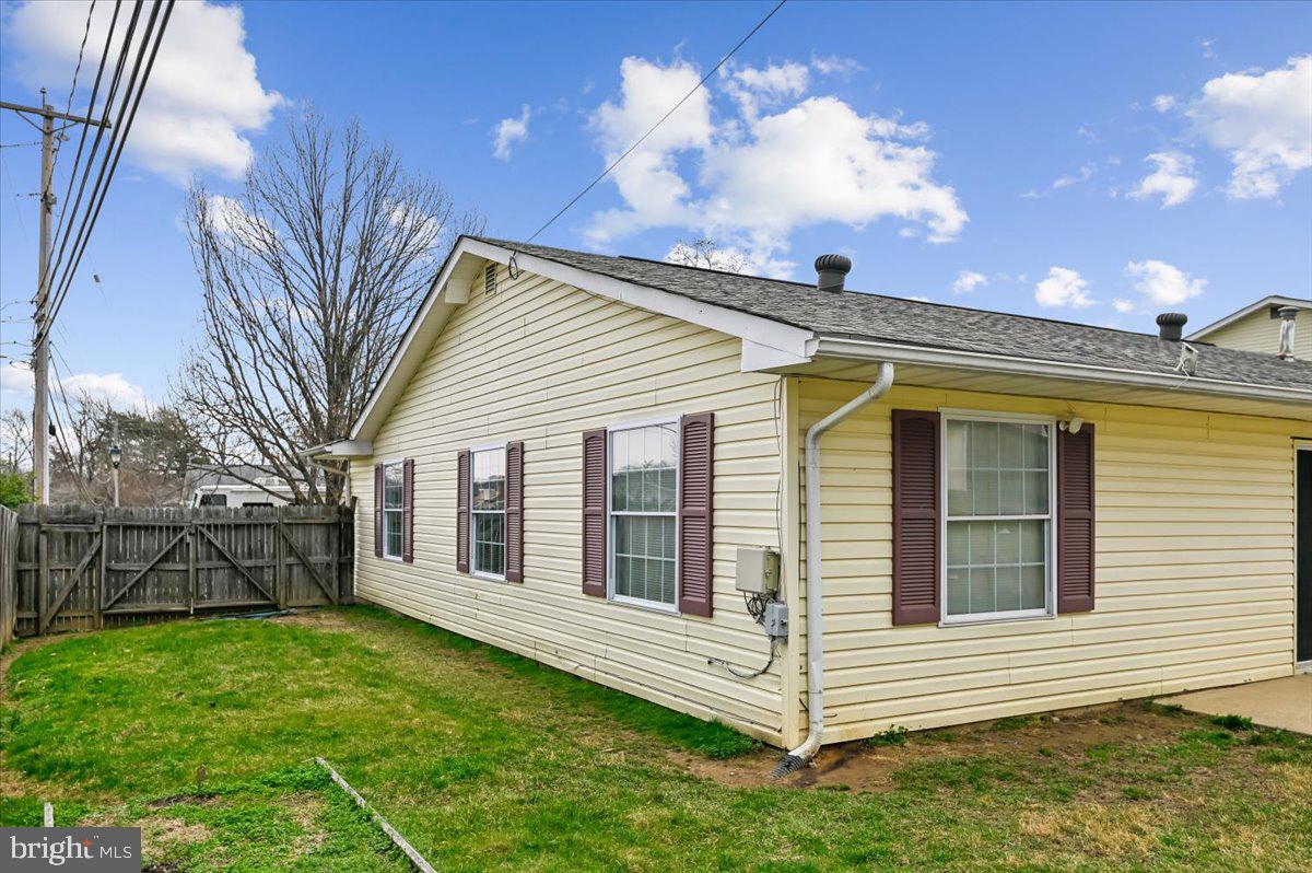 FOUR SEASONS ESTATES - Residential