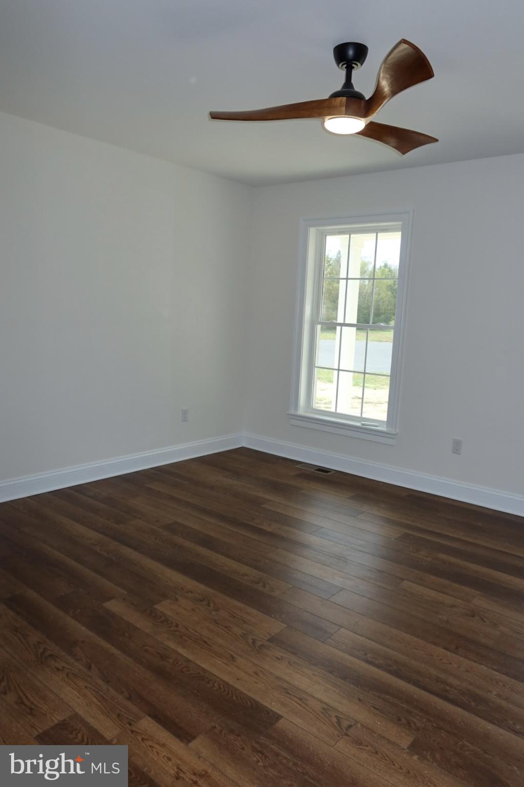 THE CROSSINGS AT EAST NEW MARKET - Residential