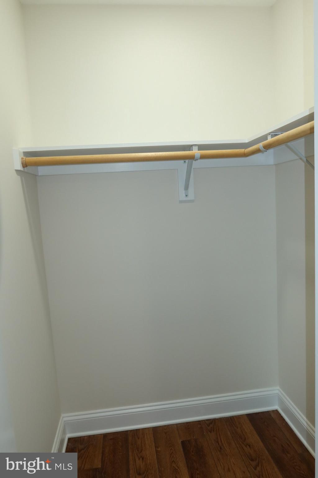 THE CROSSINGS AT EAST NEW MARKET - Residential