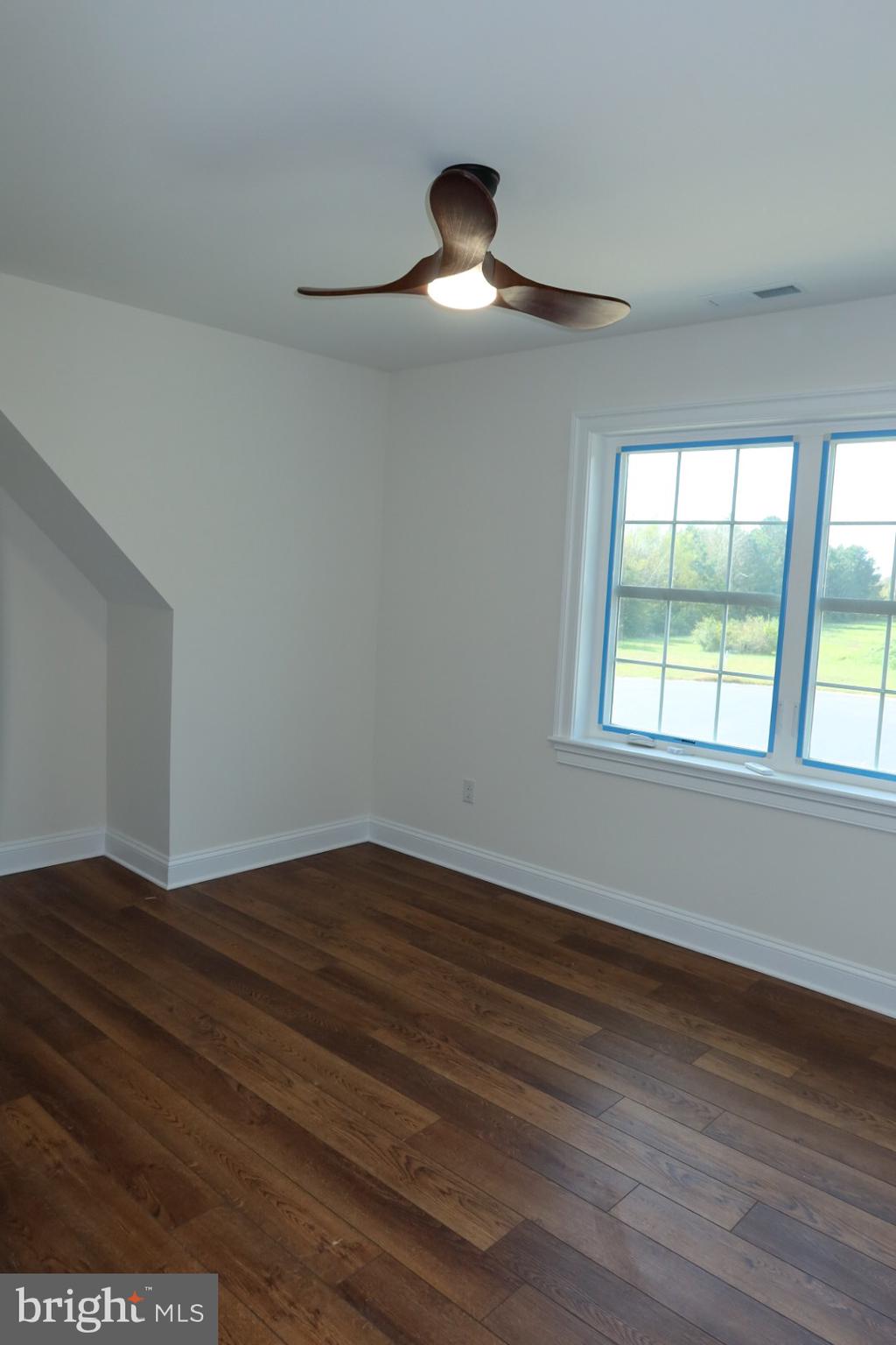 THE CROSSINGS AT EAST NEW MARKET - Residential