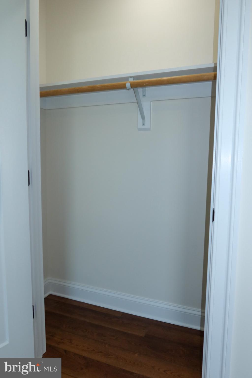 THE CROSSINGS AT EAST NEW MARKET - Residential