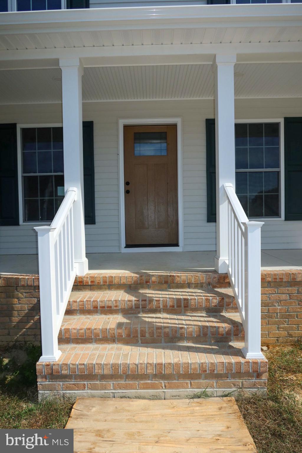 7 BUCKLAND PARKWAY