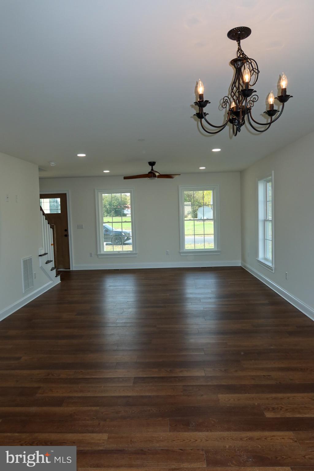 THE CROSSINGS AT EAST NEW MARKET - Residential