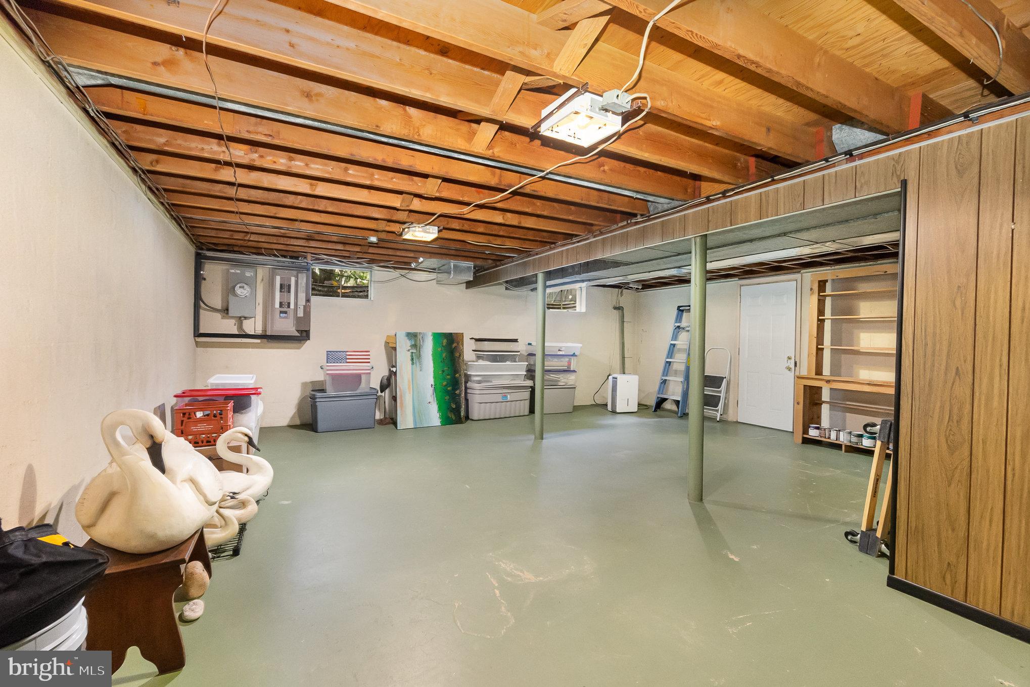 COLONIAL ACRES - Residential