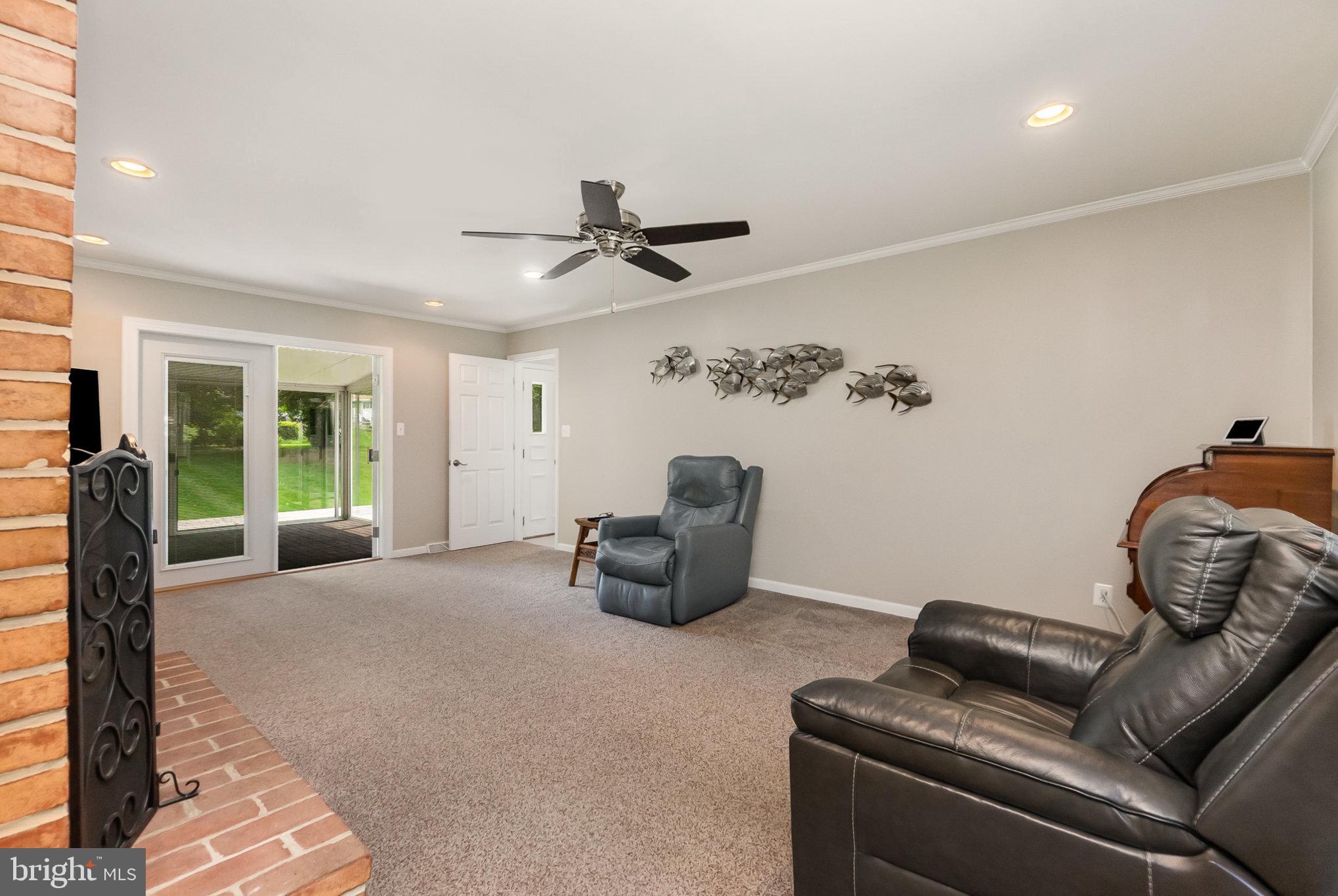 COLONIAL ACRES - Residential