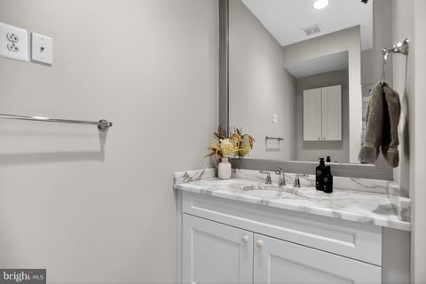 Tiny photo for 201 - 59 N 8th Street #512, PHILADELPHIA, PA 19106 (MLS # PAPH2586640)