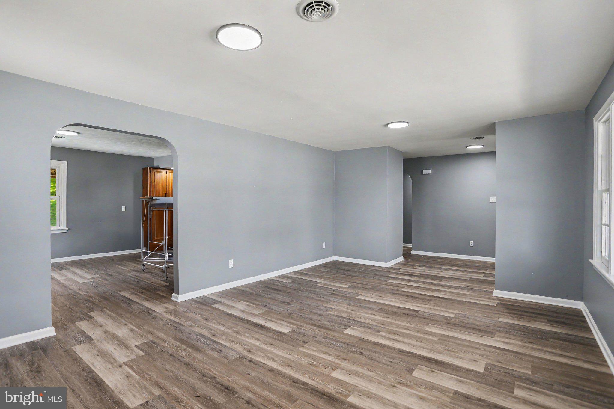 520 WOODLAND VIEW DRIVE