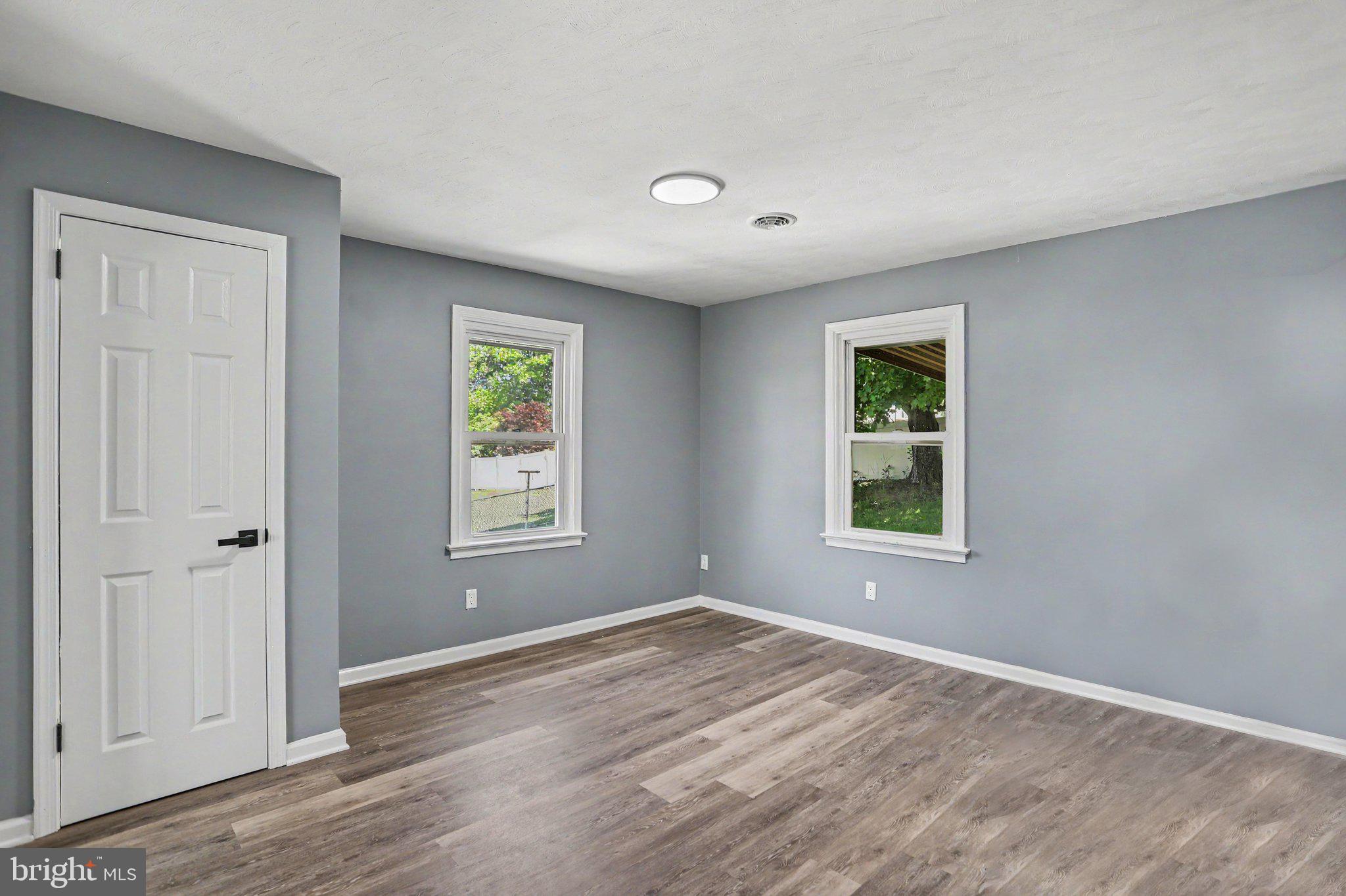520 WOODLAND VIEW DRIVE