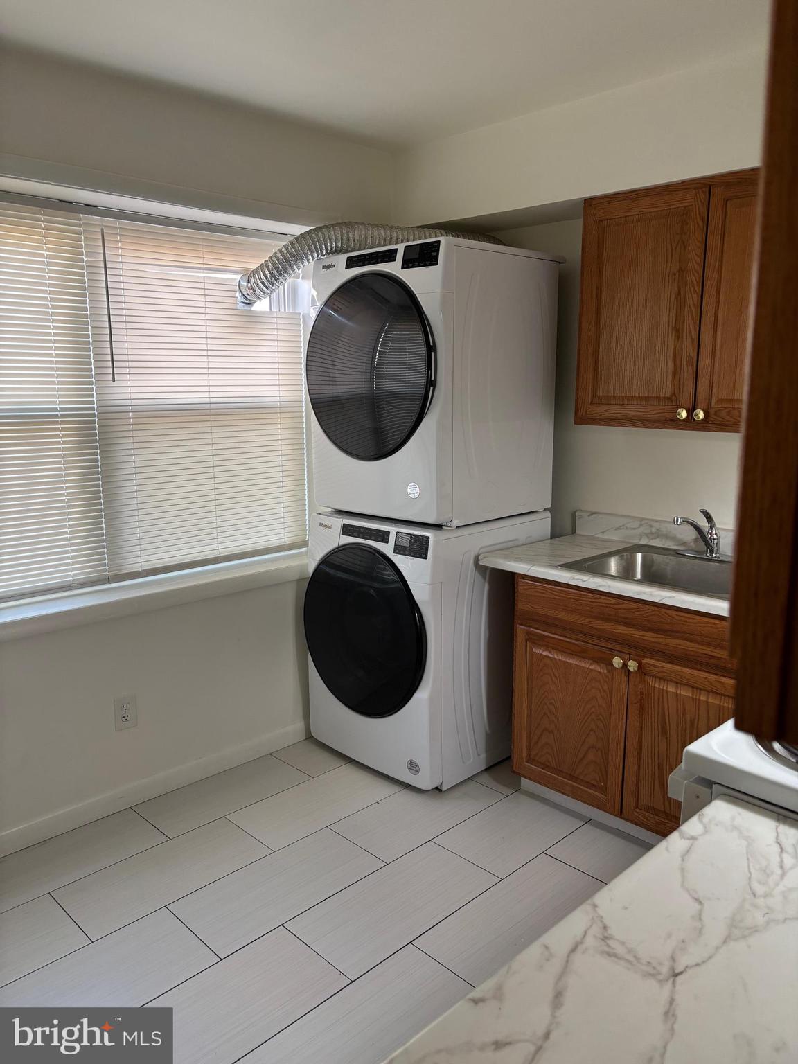 PINEWOOD SOUTH - Residential Lease