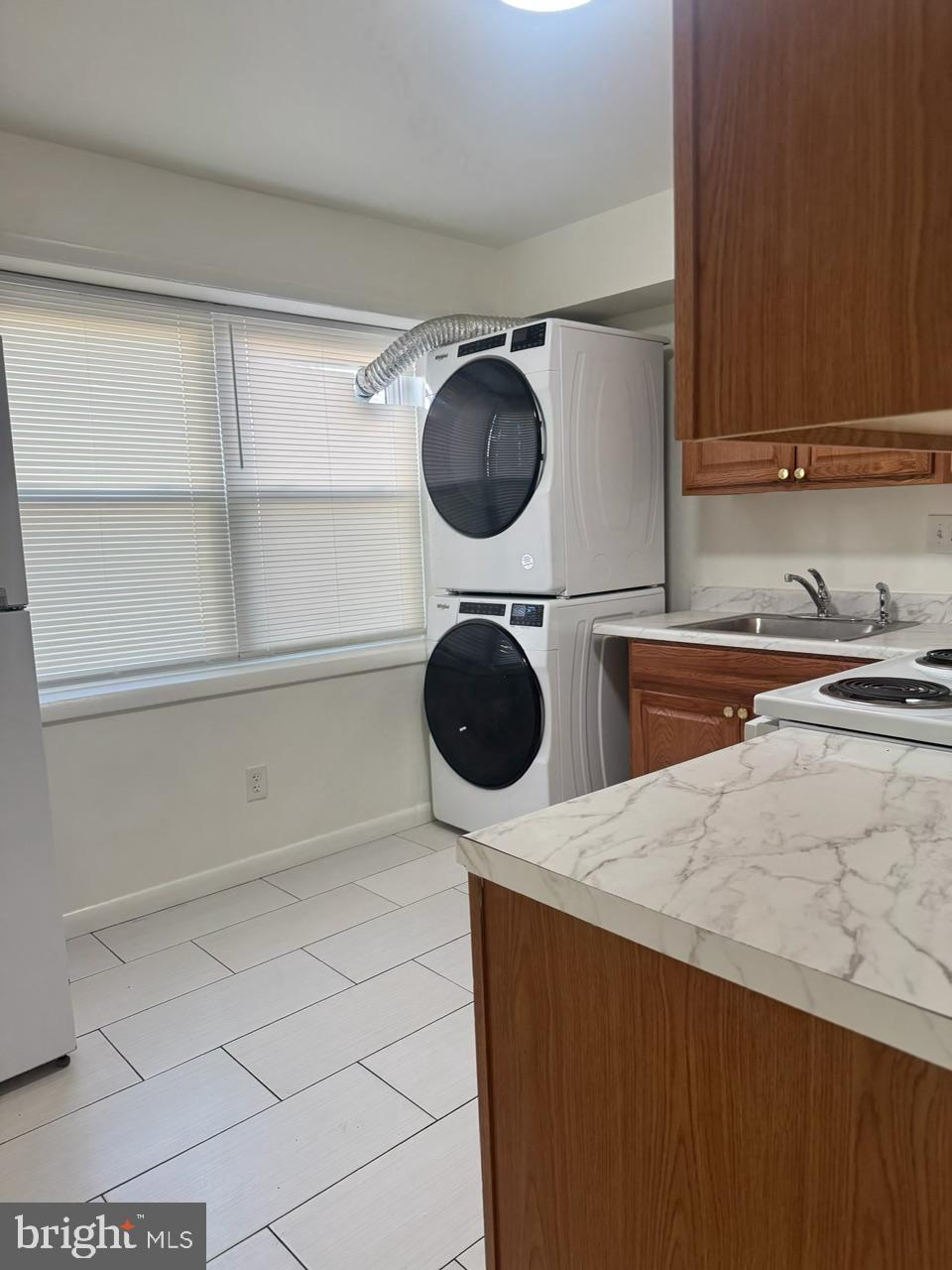 PINEWOOD SOUTH - Residential Lease