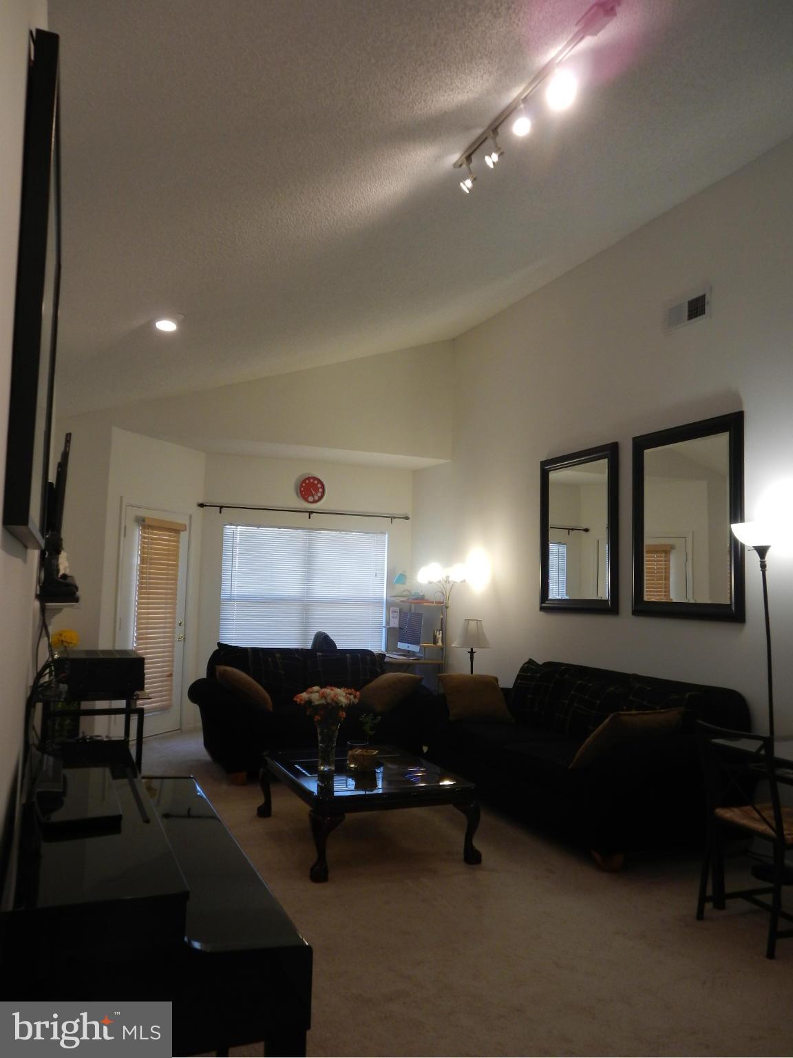 SANDERLING - Residential Lease