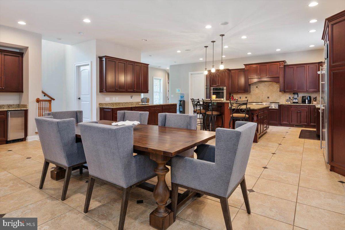 DAVIDSONVILLE - Residential