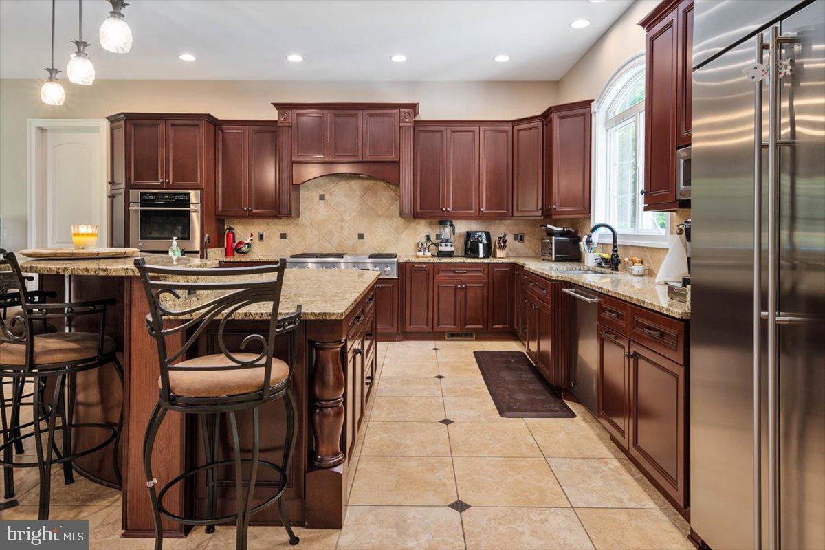 DAVIDSONVILLE - Residential