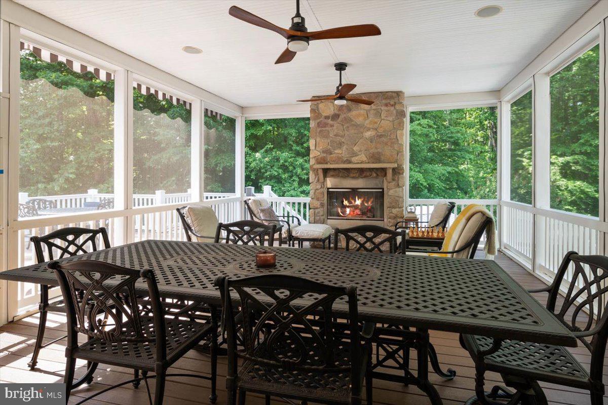 DAVIDSONVILLE - Residential