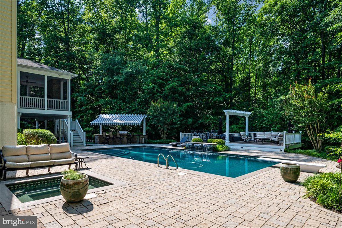 DAVIDSONVILLE - Residential