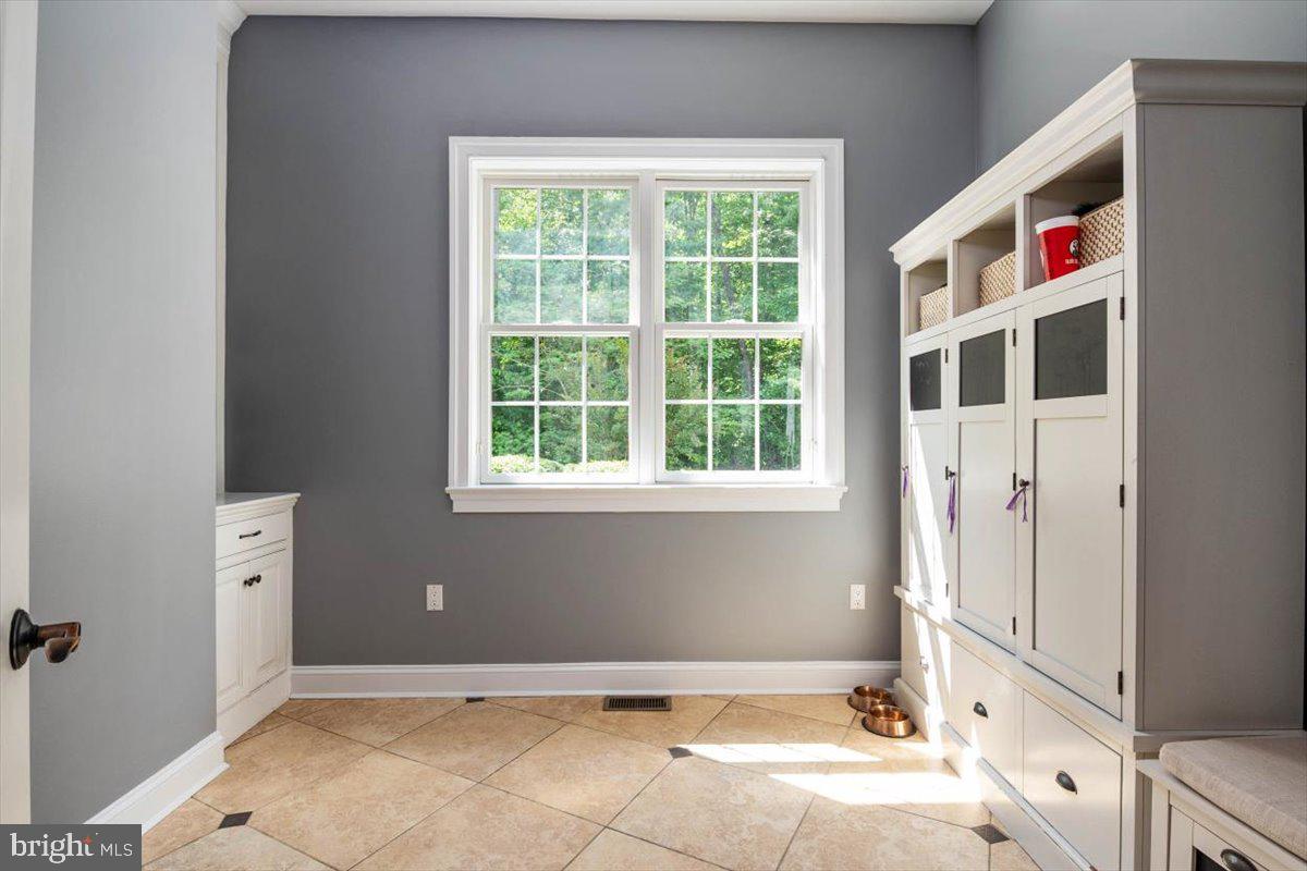 DAVIDSONVILLE - Residential