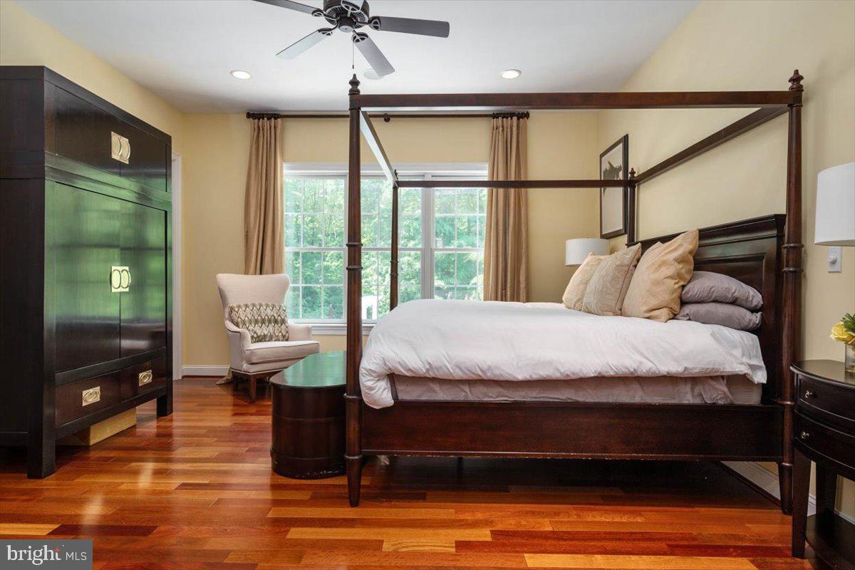 DAVIDSONVILLE - Residential