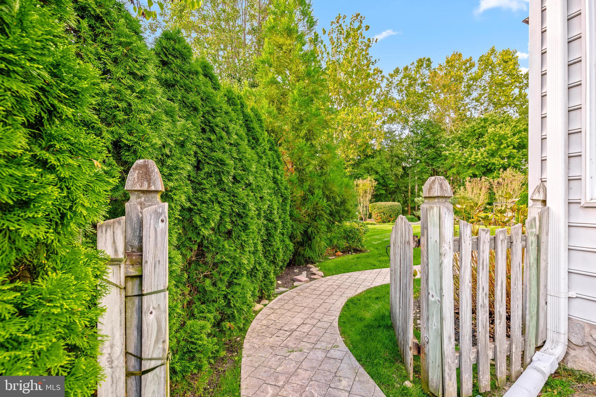 BRITTINGHAM - Residential