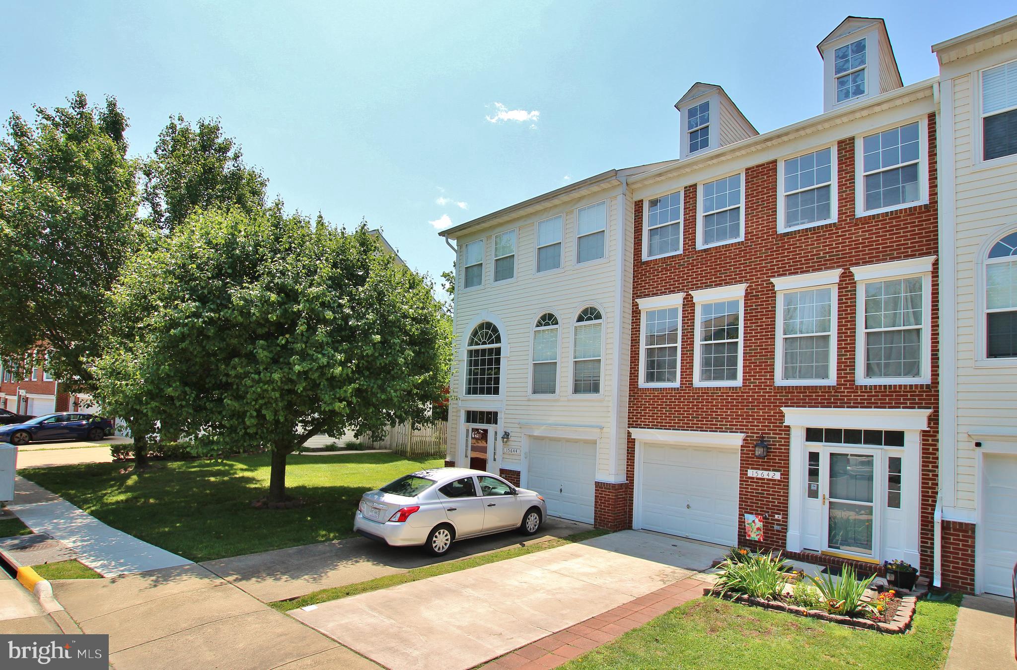 RIVERSIDE STATION - Residential