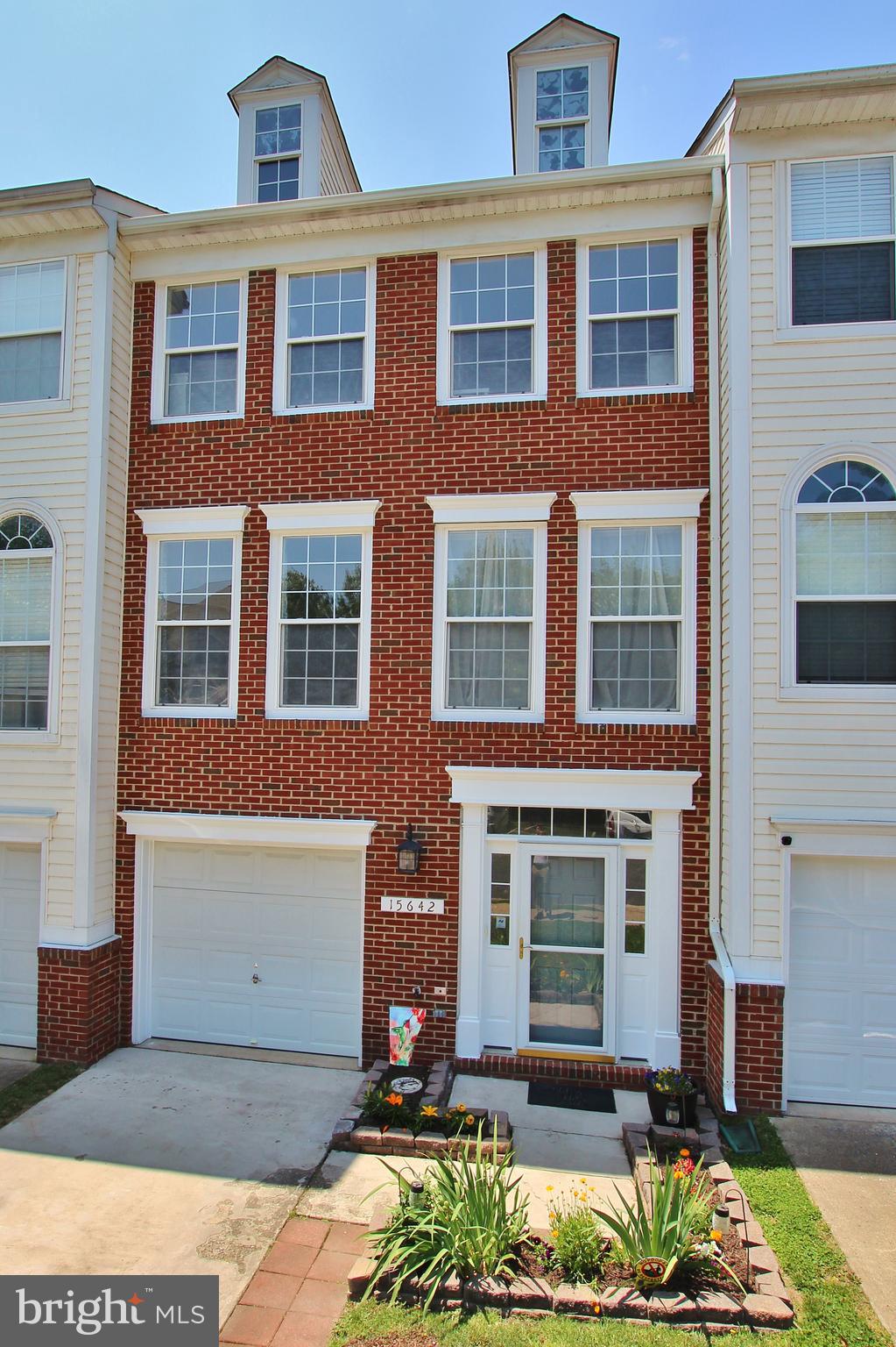 RIVERSIDE STATION - Residential