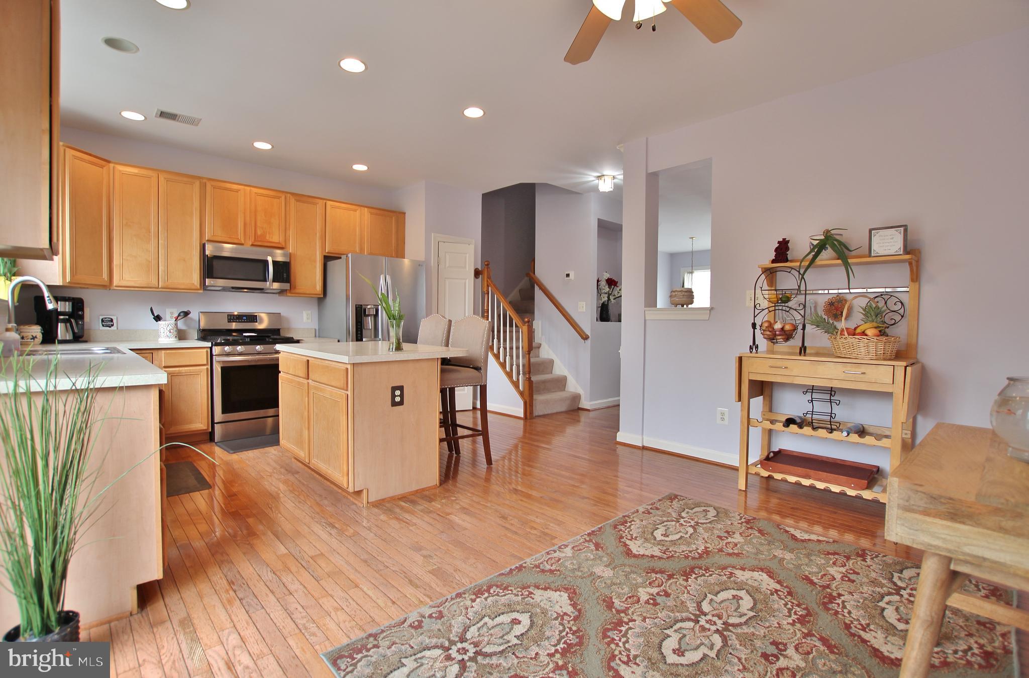 RIVERSIDE STATION - Residential