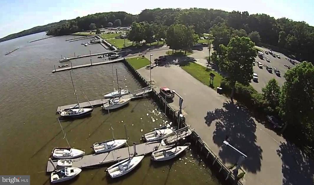 RIVERSIDE STATION - Residential