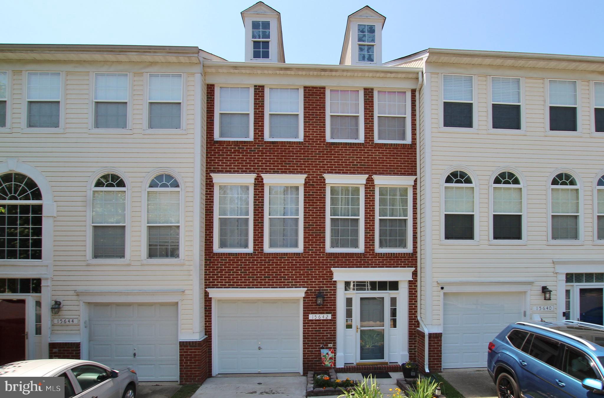 RIVERSIDE STATION - Residential