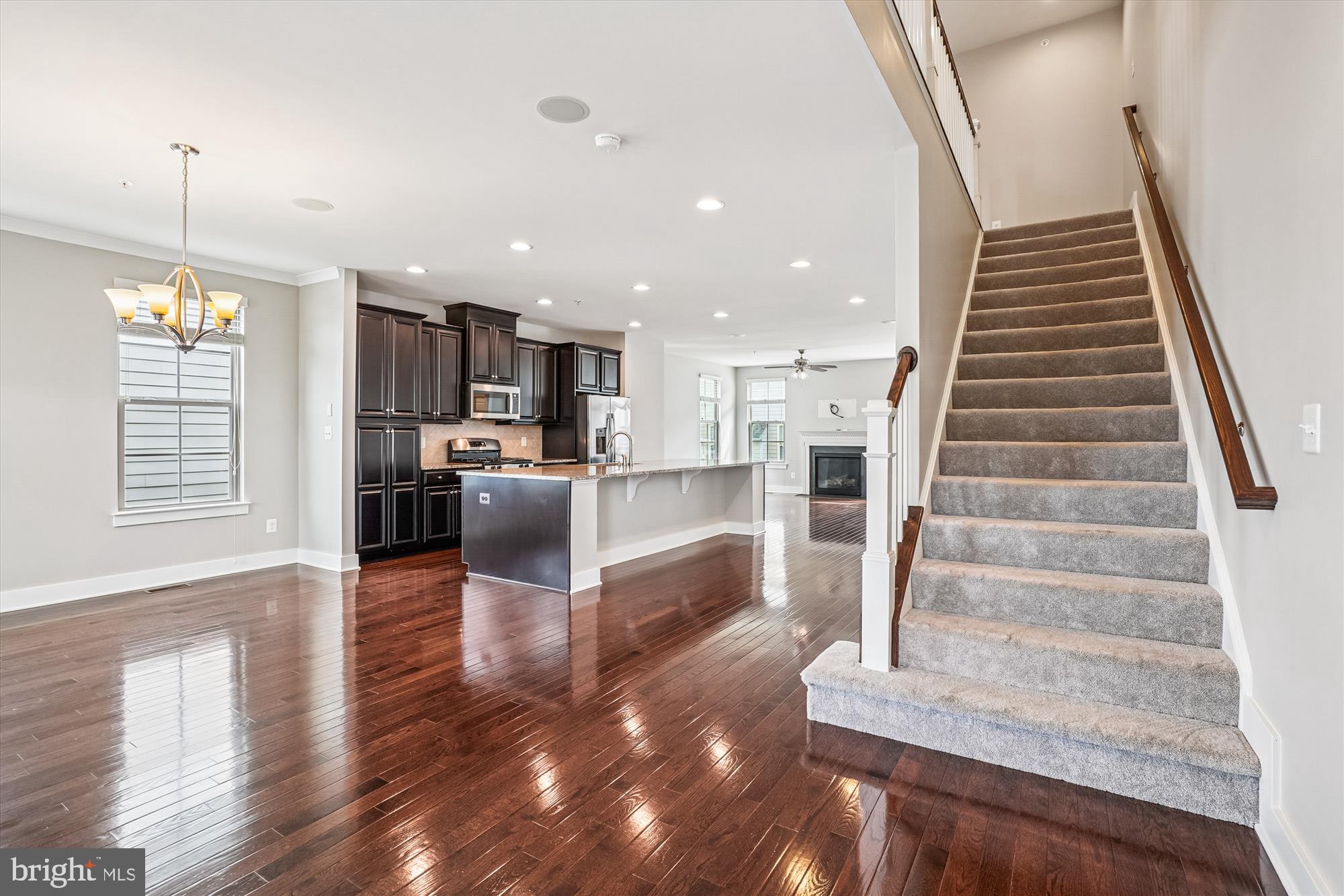 2365 HARMSWORTH DRIVE