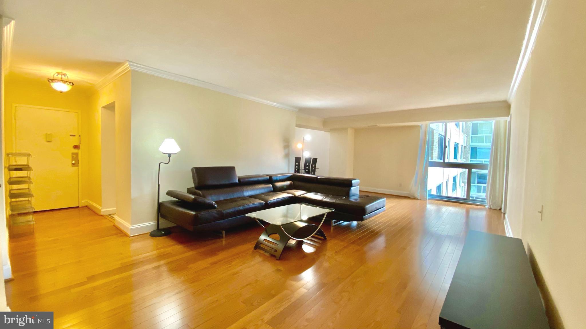 THE ELIZABETH - Residential Lease