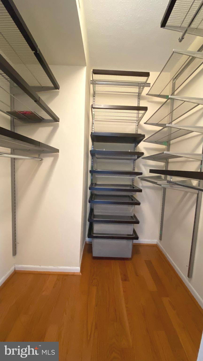 THE ELIZABETH - Residential Lease