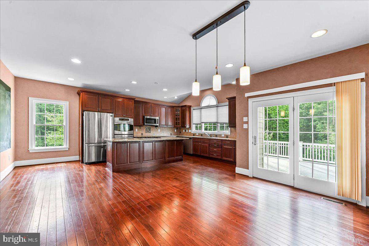 ESTS AT CHADDS FORD - Residential