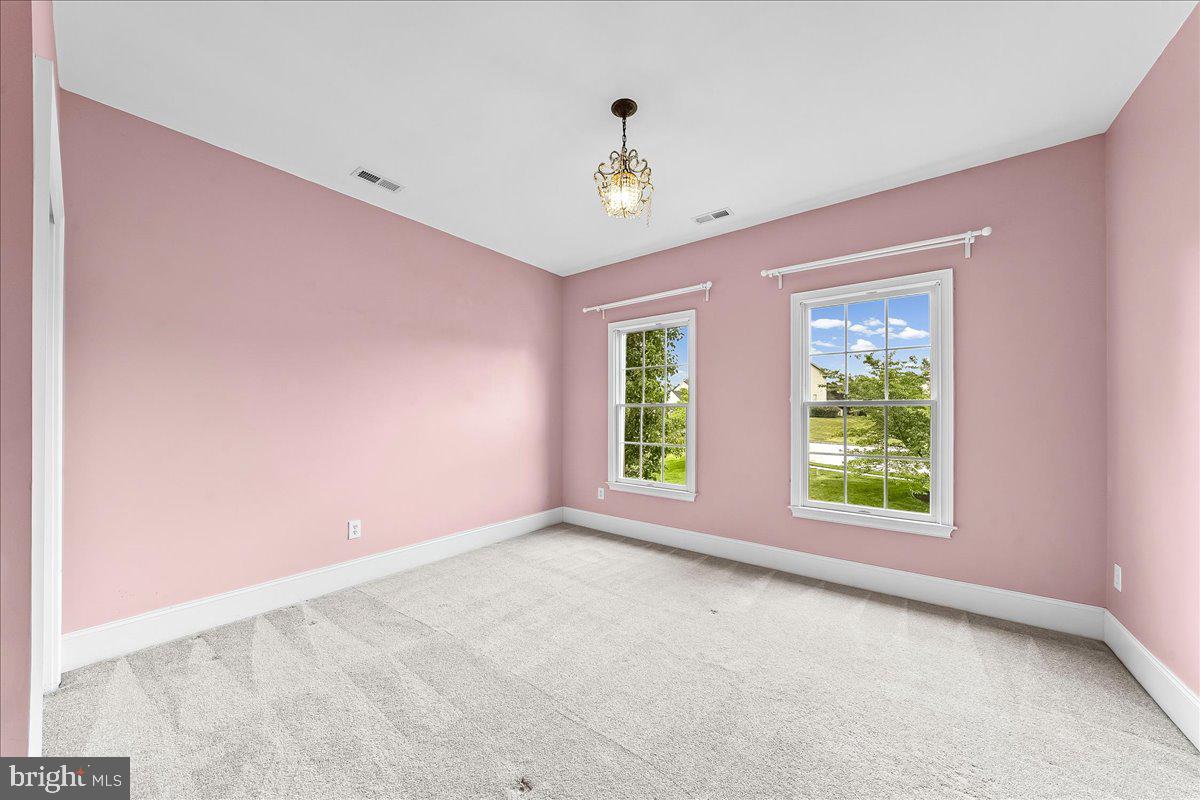 ESTS AT CHADDS FORD - Residential