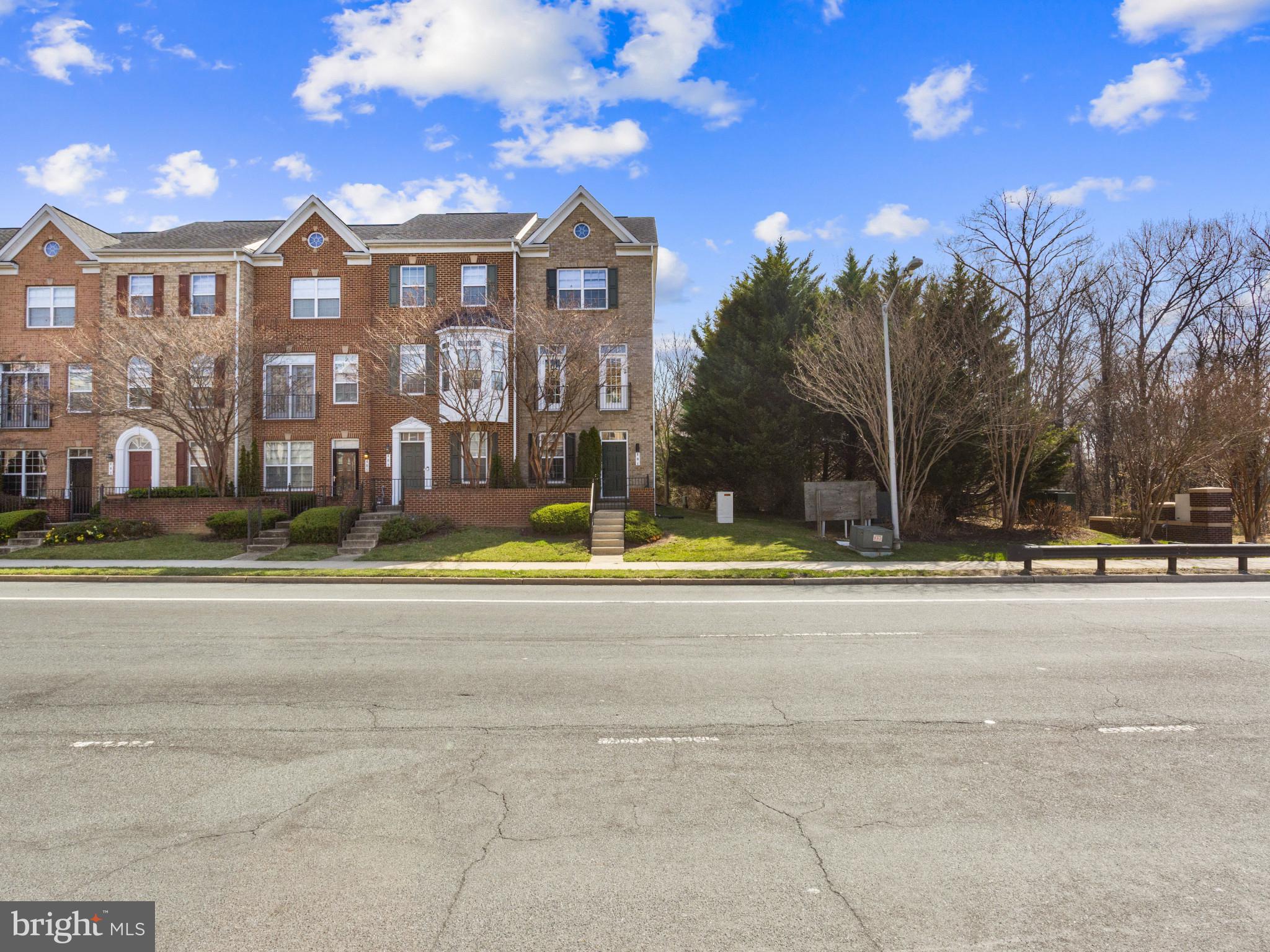 SUMMERFIELD AT MORGAN ST - Residential