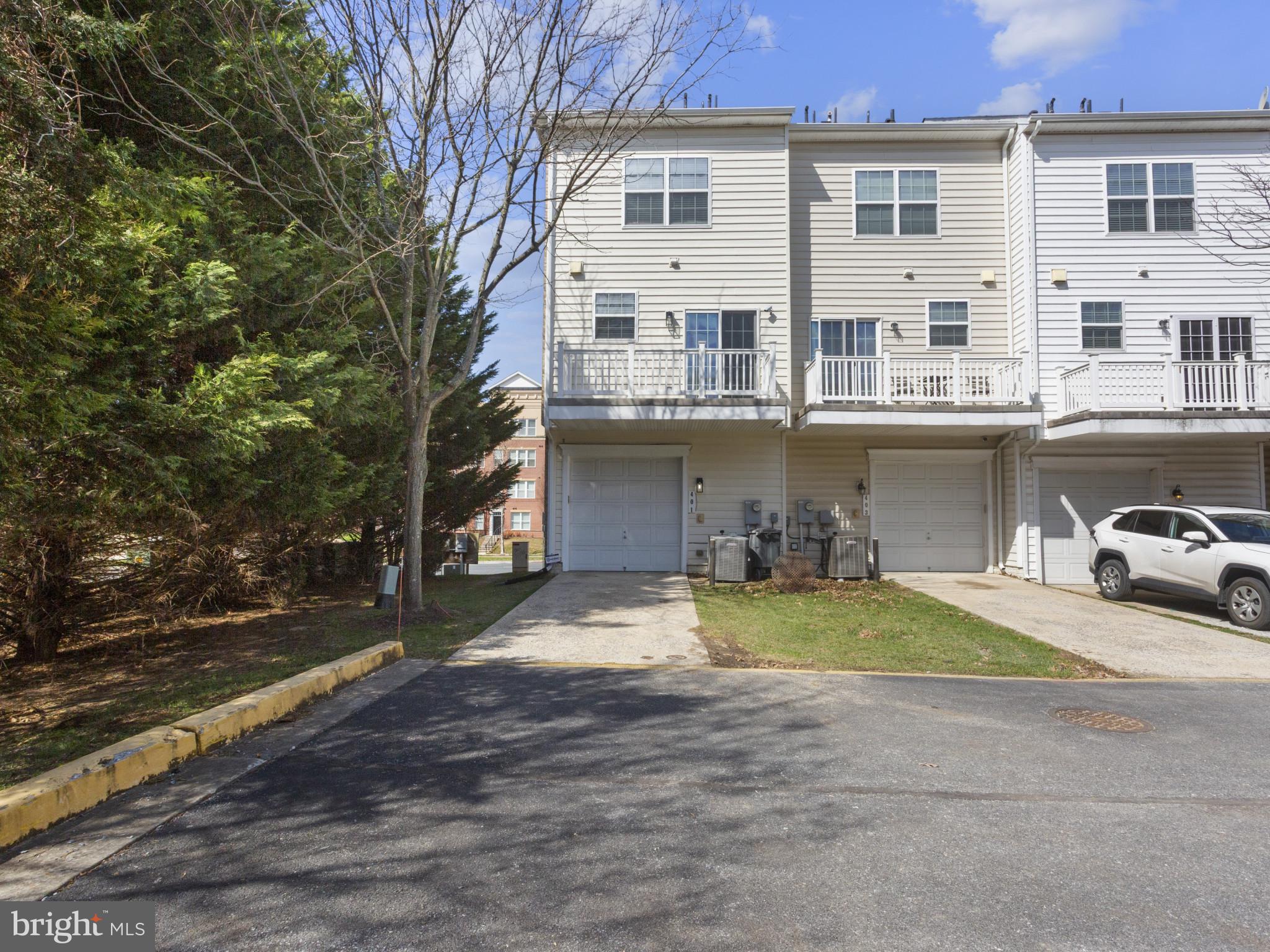 SUMMERFIELD AT MORGAN ST - Residential