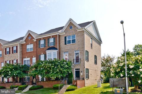 Townhouse For Sale - 401 Garrett A Morgan Boulevard<br/> LANDOVER, MD 20785