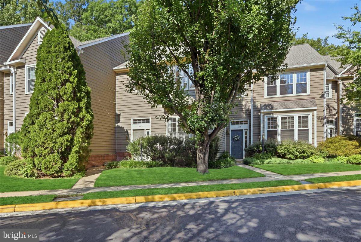1213 WEATHERSTONE COURT