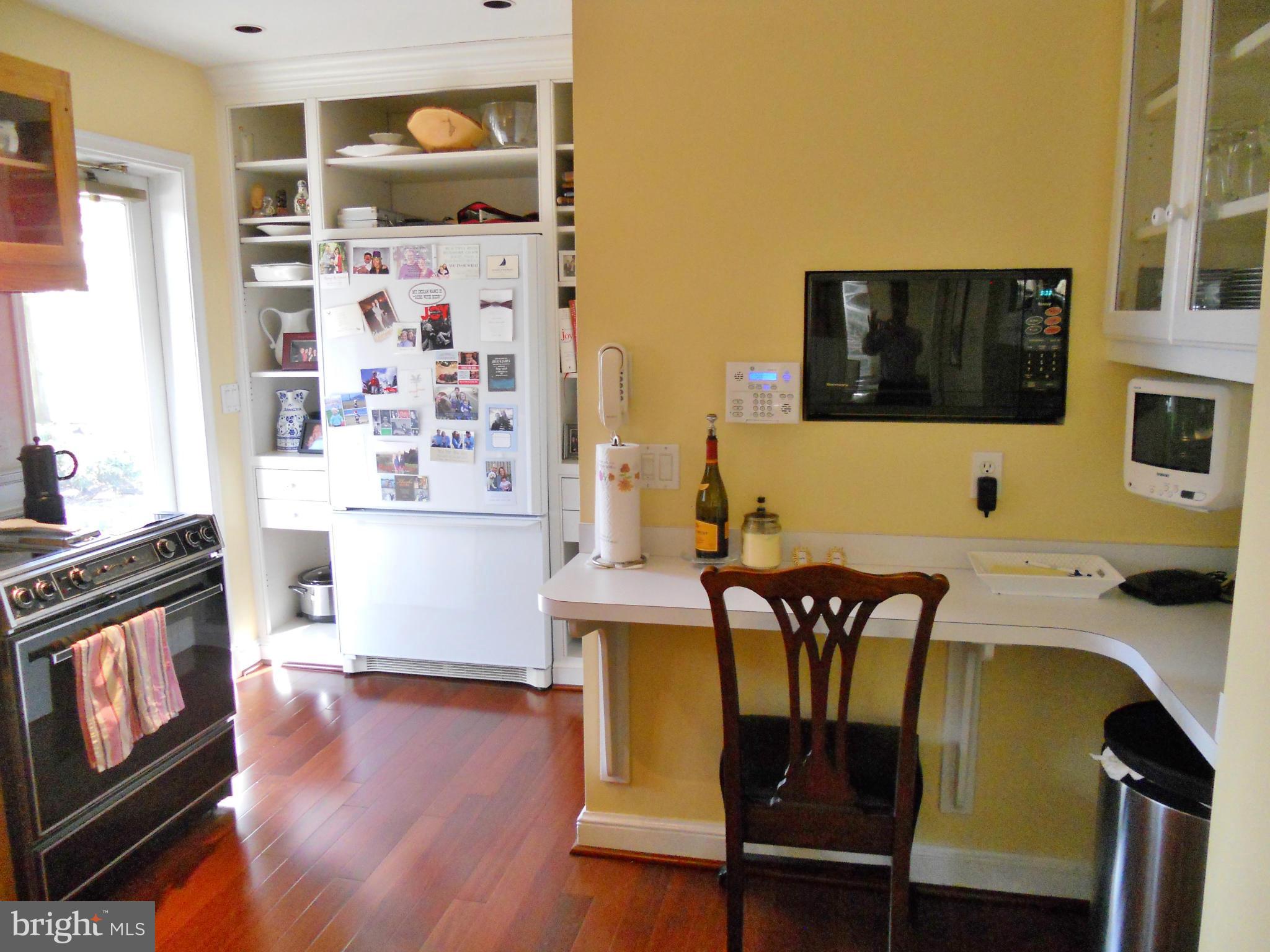 WILLET HEIGHTS - Residential Lease