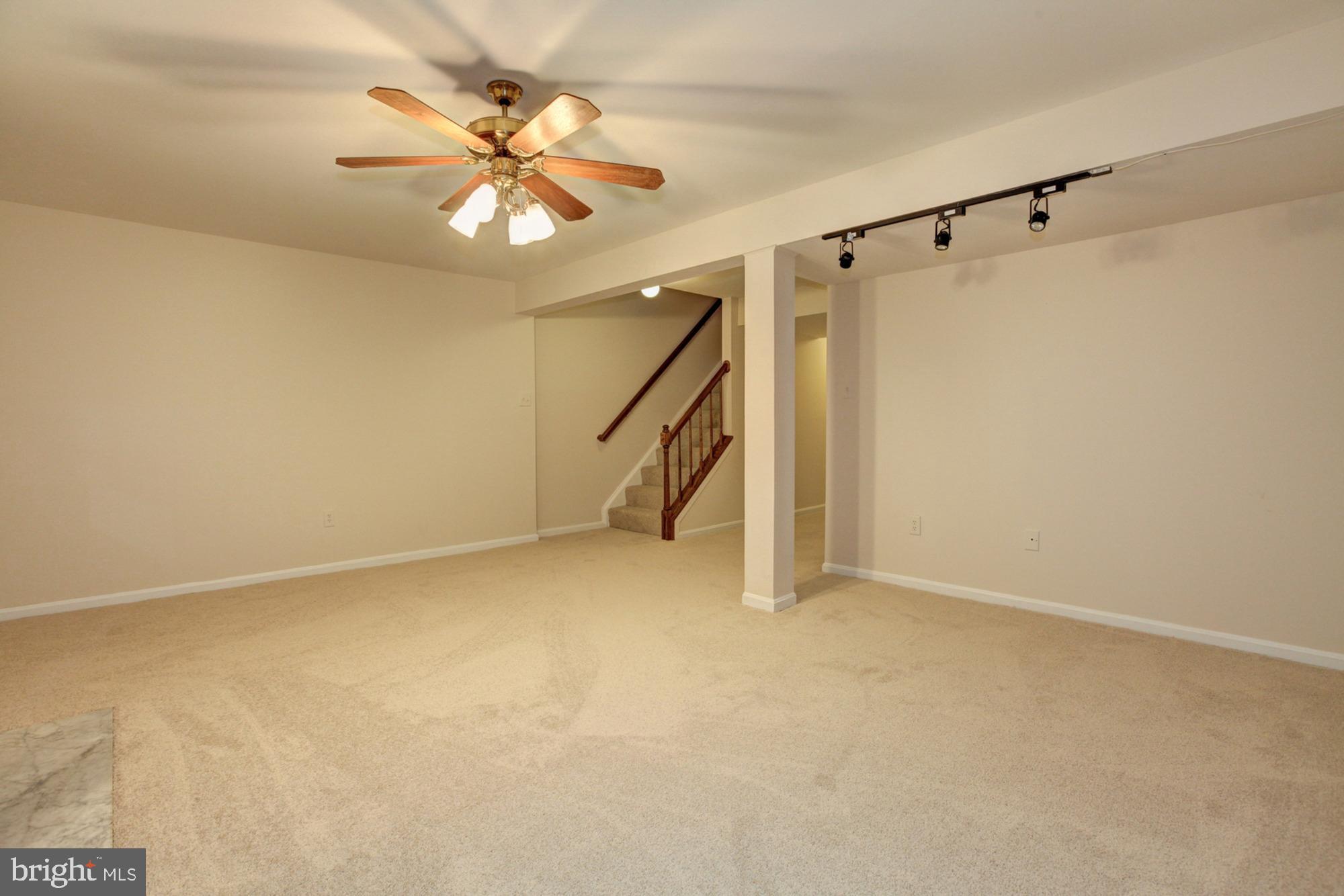 LONGMEAD CROSSING - Residential Lease