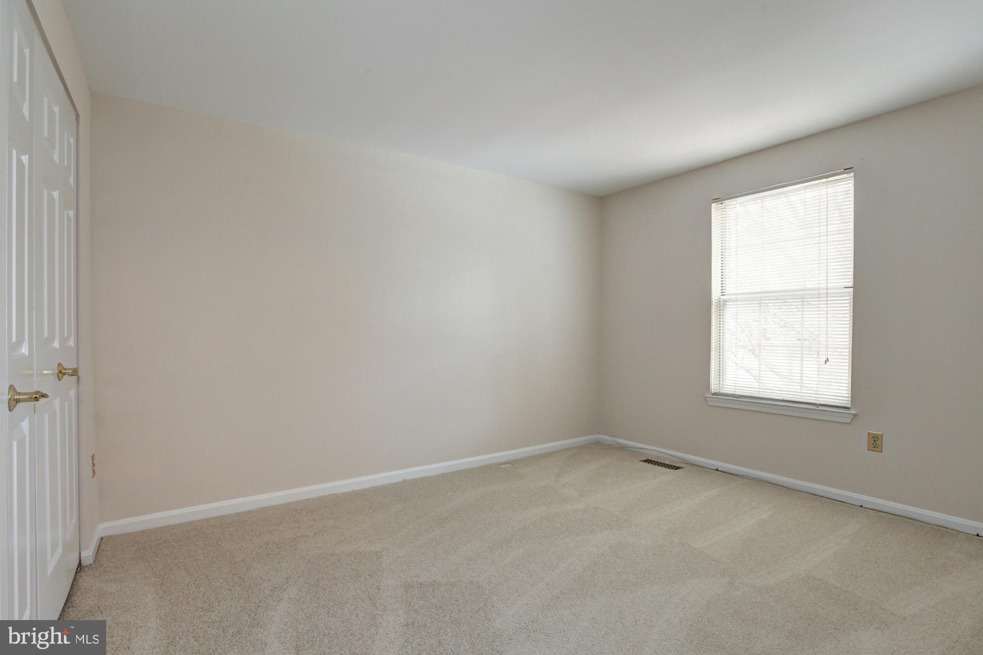 LONGMEAD CROSSING - Residential Lease