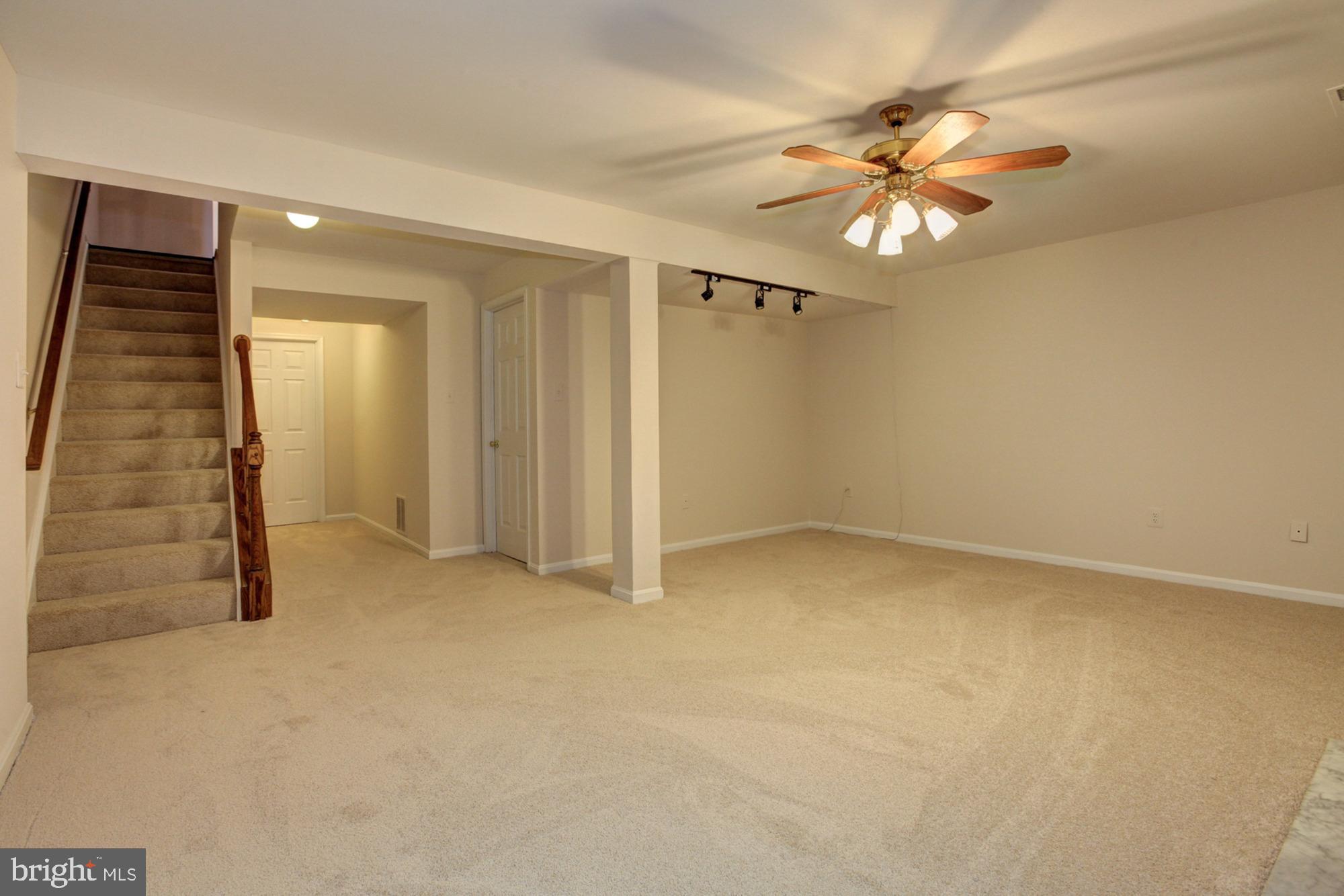 LONGMEAD CROSSING - Residential Lease