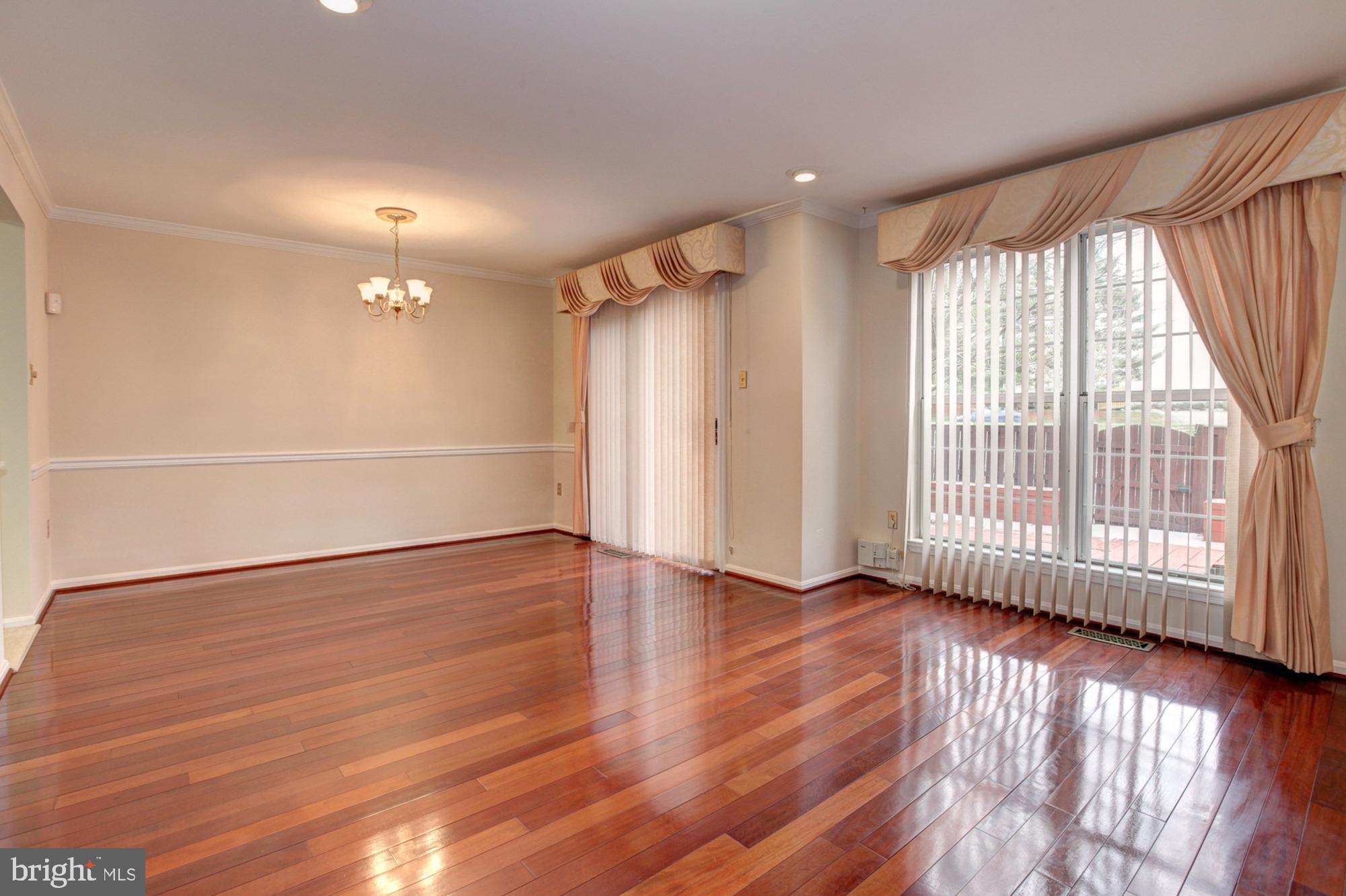 LONGMEAD CROSSING - Residential Lease