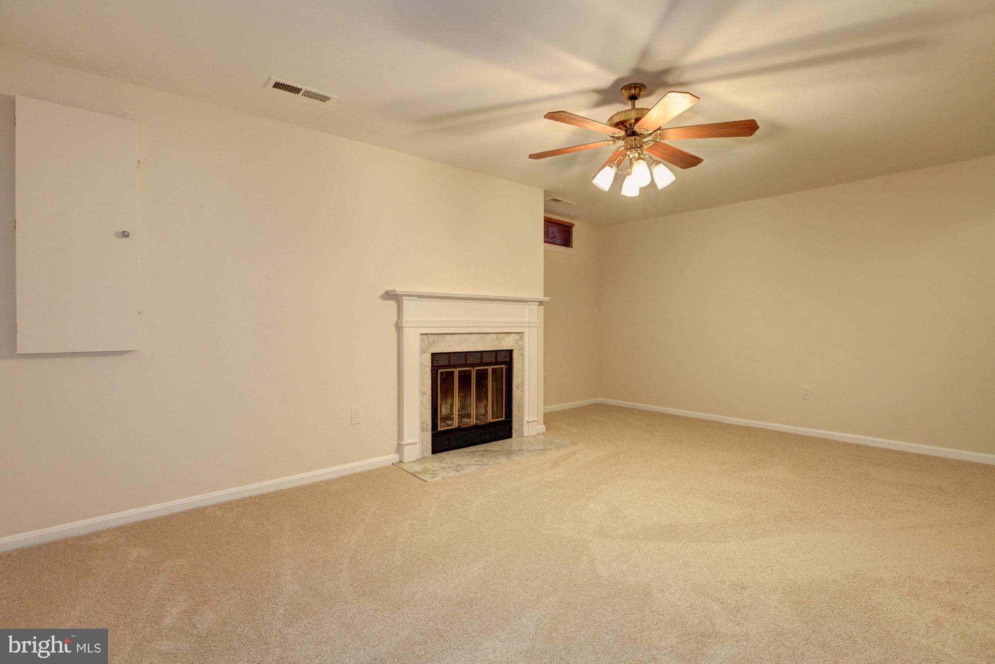 LONGMEAD CROSSING - Residential Lease