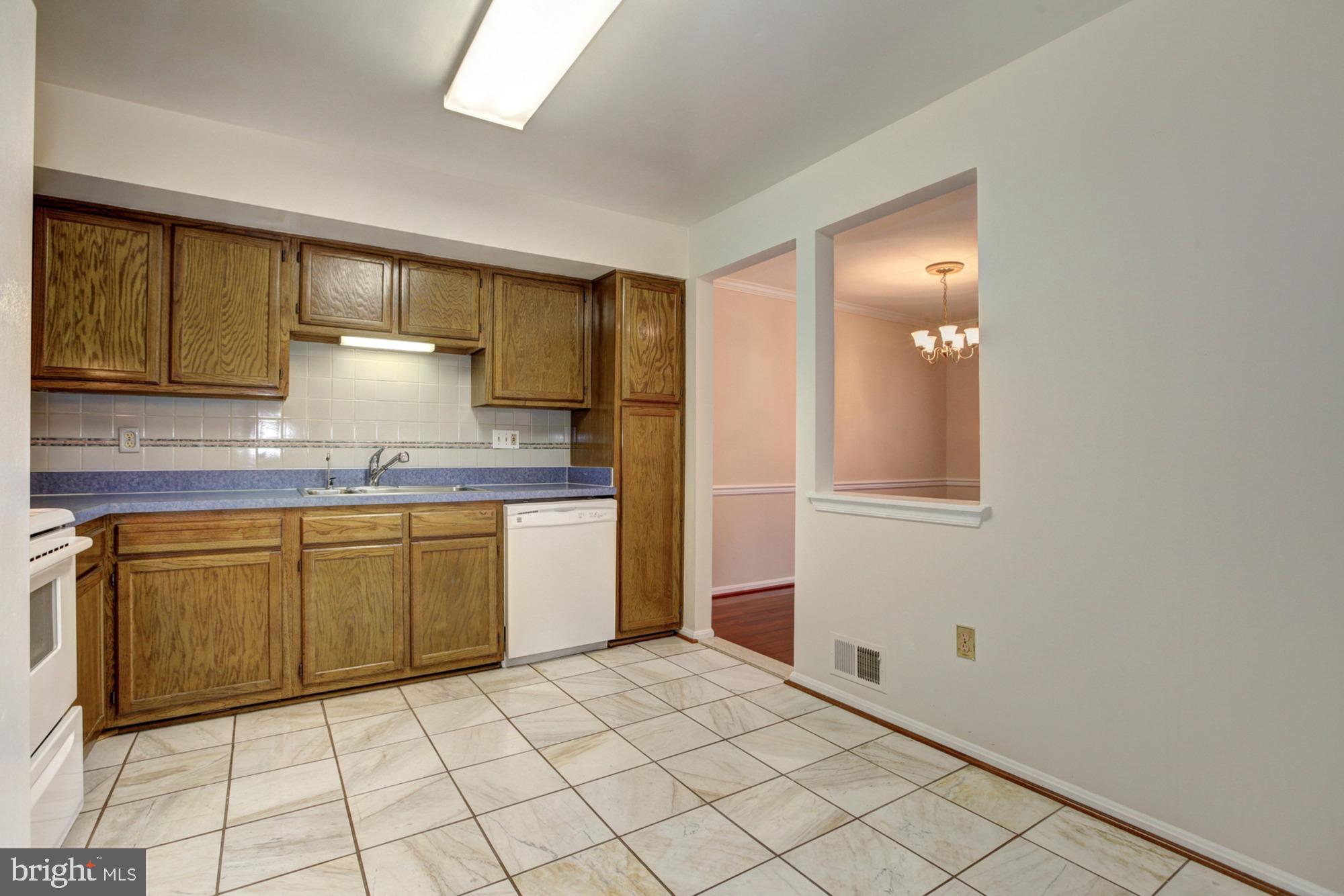 LONGMEAD CROSSING - Residential Lease