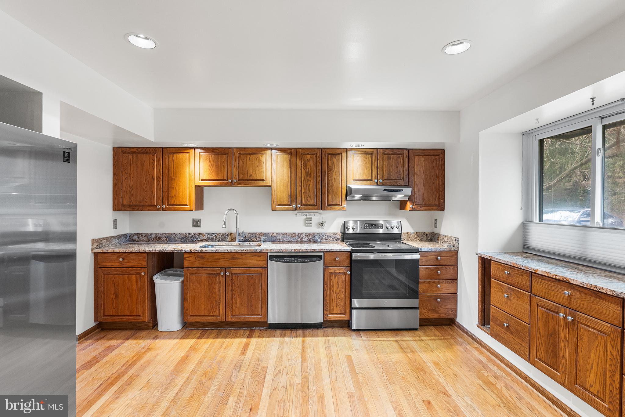 VALLEYWOOD AT FIVE FARMS - Residential