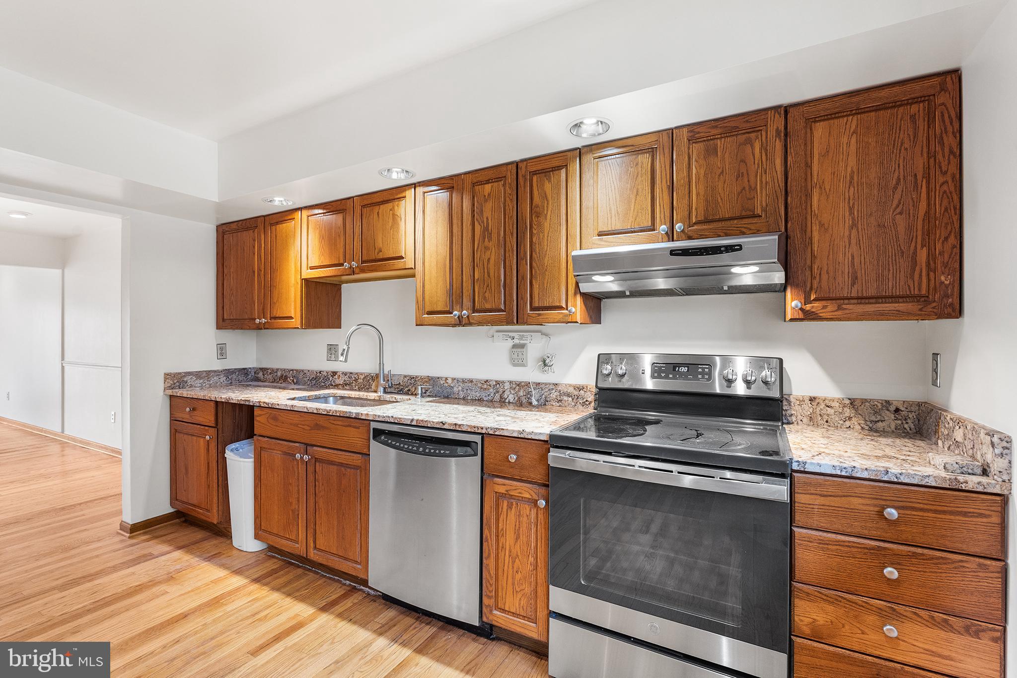 VALLEYWOOD AT FIVE FARMS - Residential