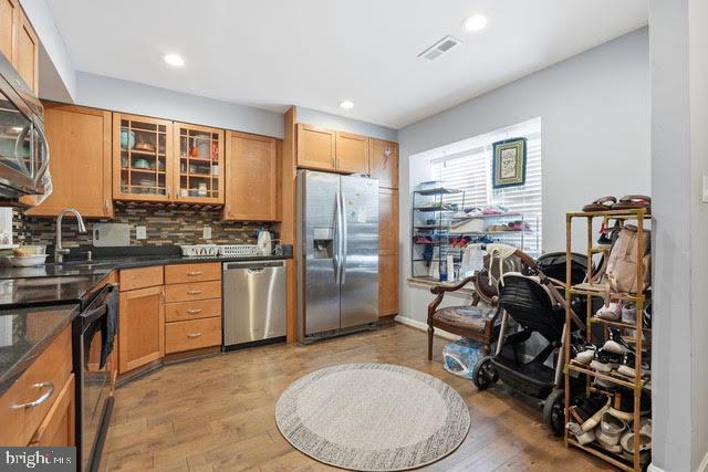 PROVIDENCE VILLAGE - Residential Lease