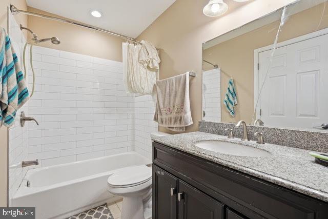 PROVIDENCE VILLAGE - Residential Lease